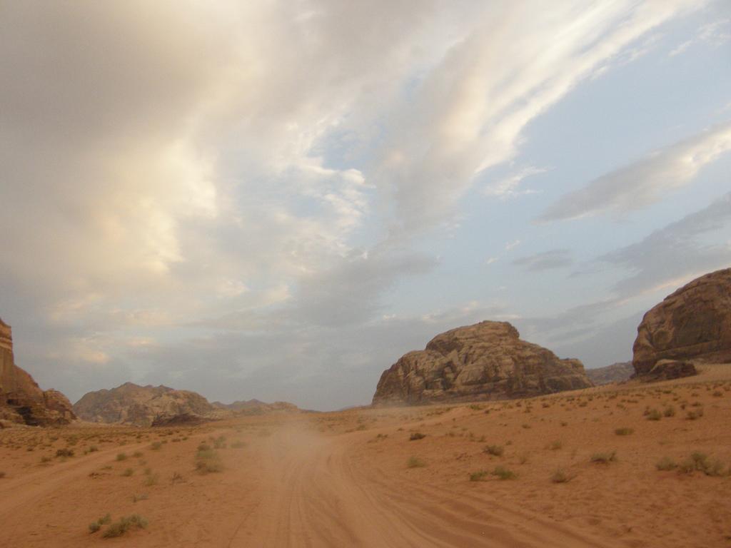 Hotel Obeid'S Bedouin Life Camp Wadi Rum Zewnętrze zdjęcie