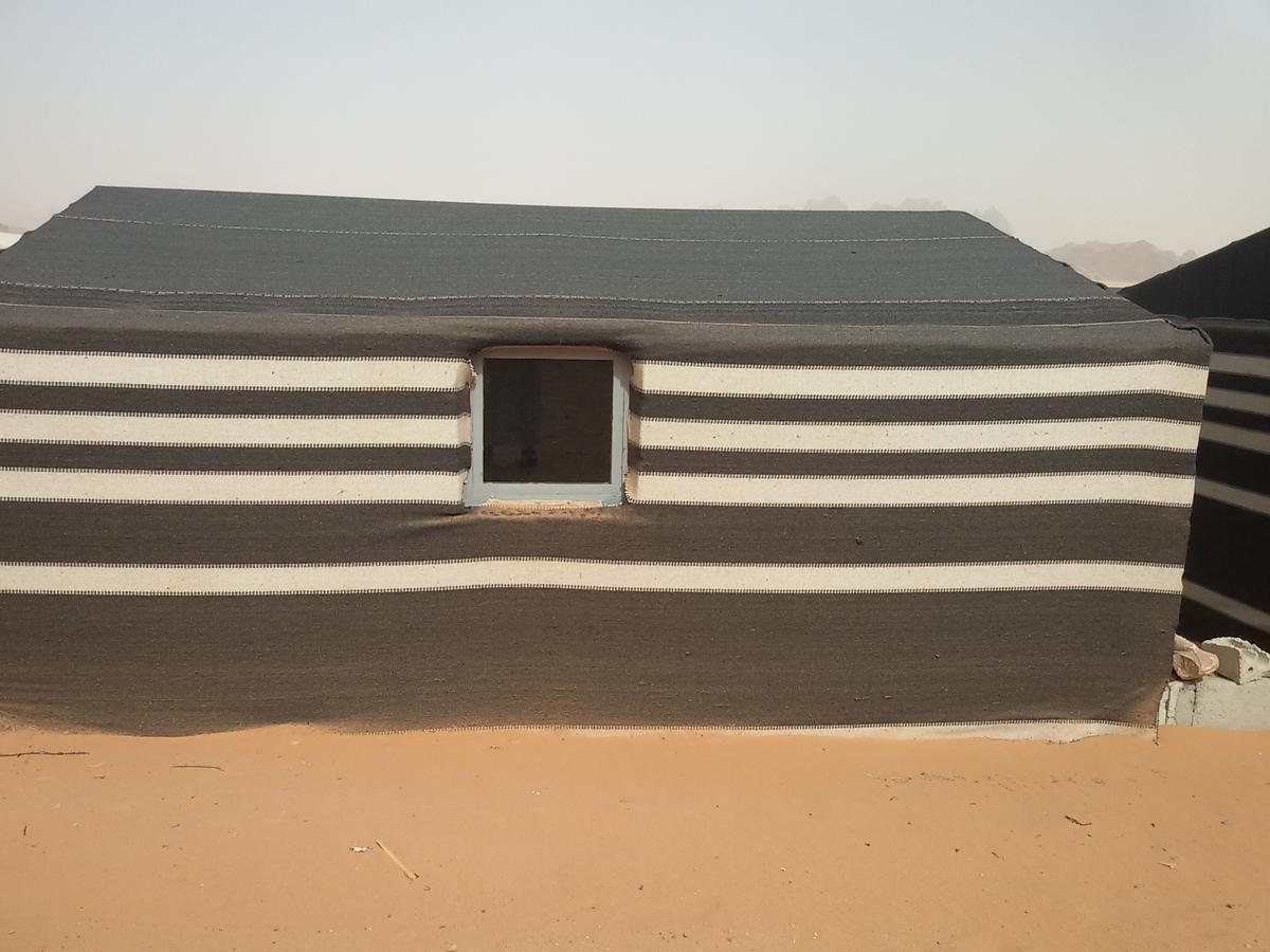 Hotel Obeid'S Bedouin Life Camp Wadi Rum Zewnętrze zdjęcie